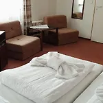 Self-service Ostas Hotel Prague
