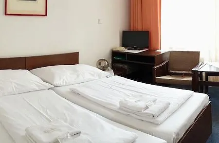 Hotel Self-service Ostaš