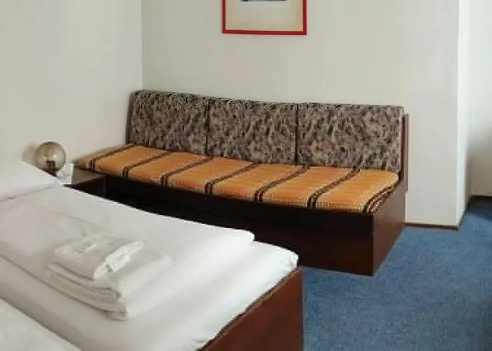 Self-service Ostas 3*